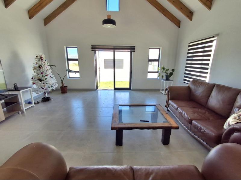 3 Bedroom Property for Sale in Britannia Bay Western Cape